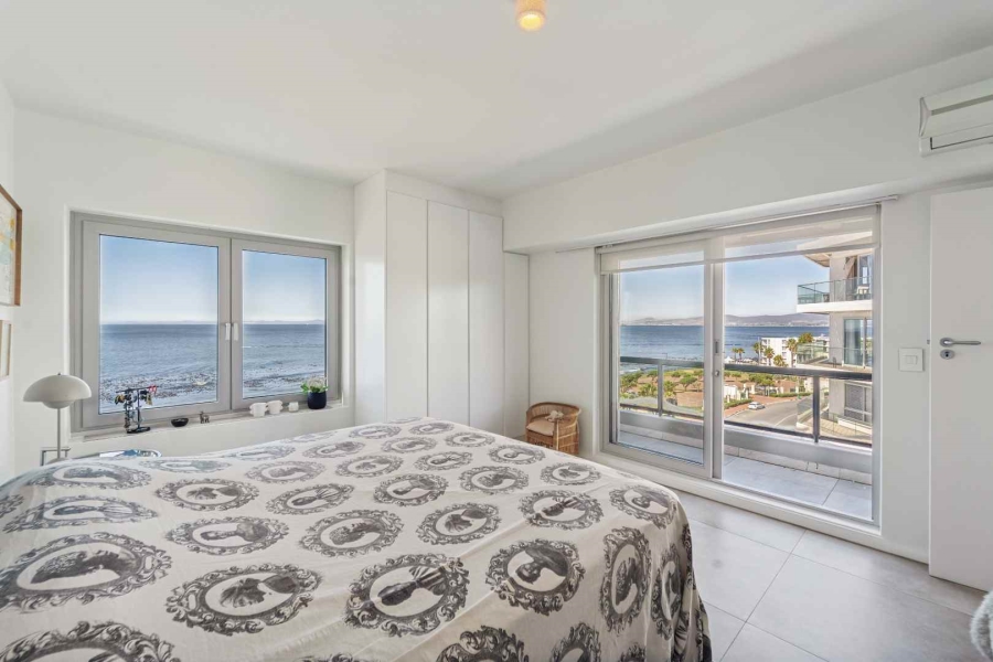 2 Bedroom Property for Sale in Mouille Point Western Cape